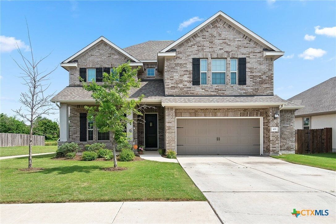 Property Photo: 433 Middle Brook Drive TX 78641