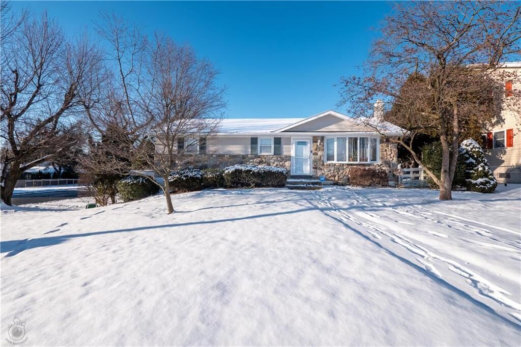 Property Photo: 3333 Vermont Street PA 18045