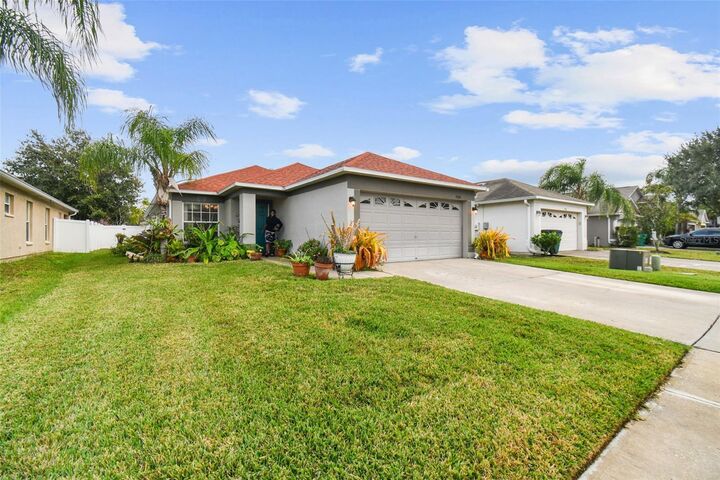 Property Photo: 7400 Spandrell Drive FL 33545