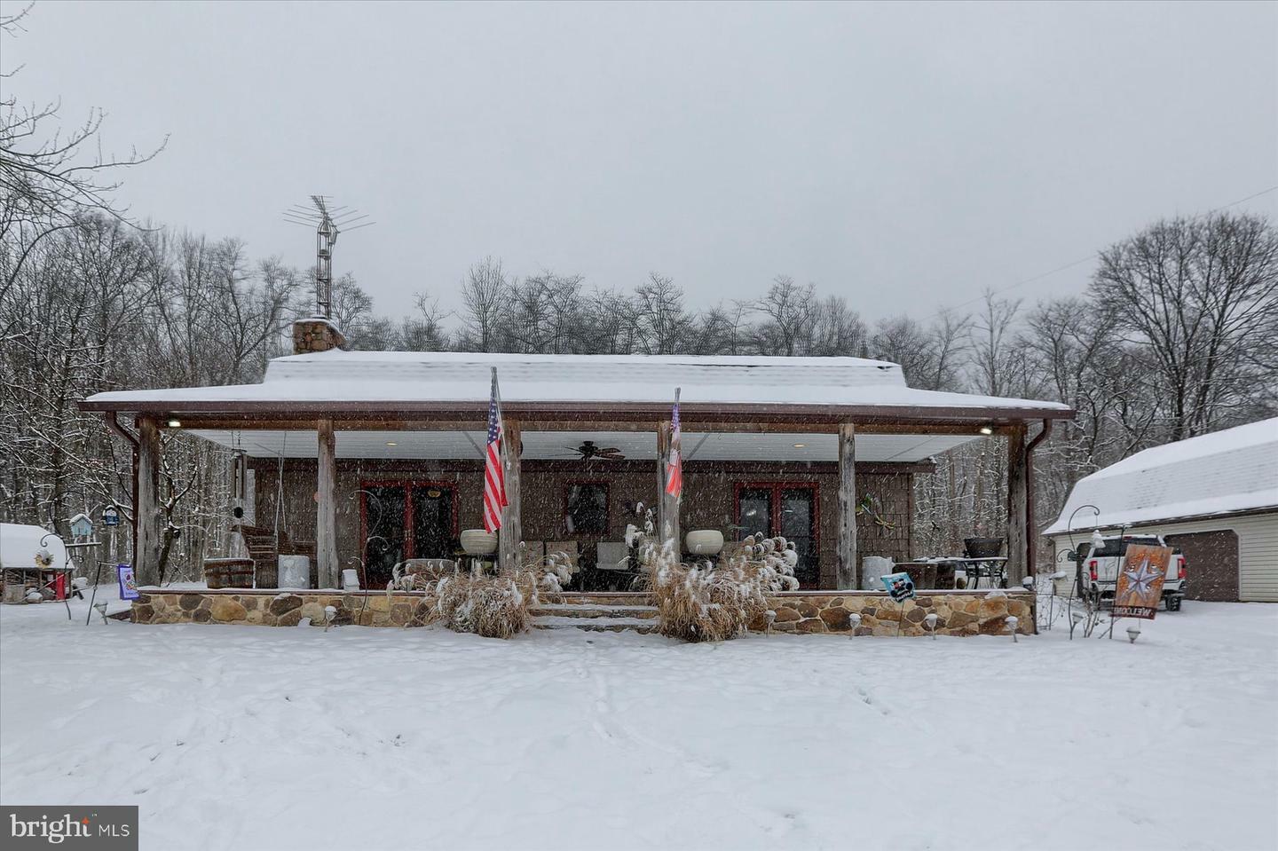 Property Photo: 1214 Mountain Road PA 17240