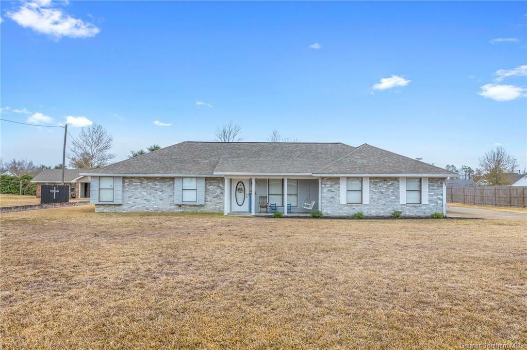 Property Photo: 1533 Sawnee Drive LA 70611
