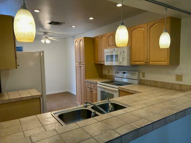 Property Photo:  7650 Chapelhill Drive  FL 32819 