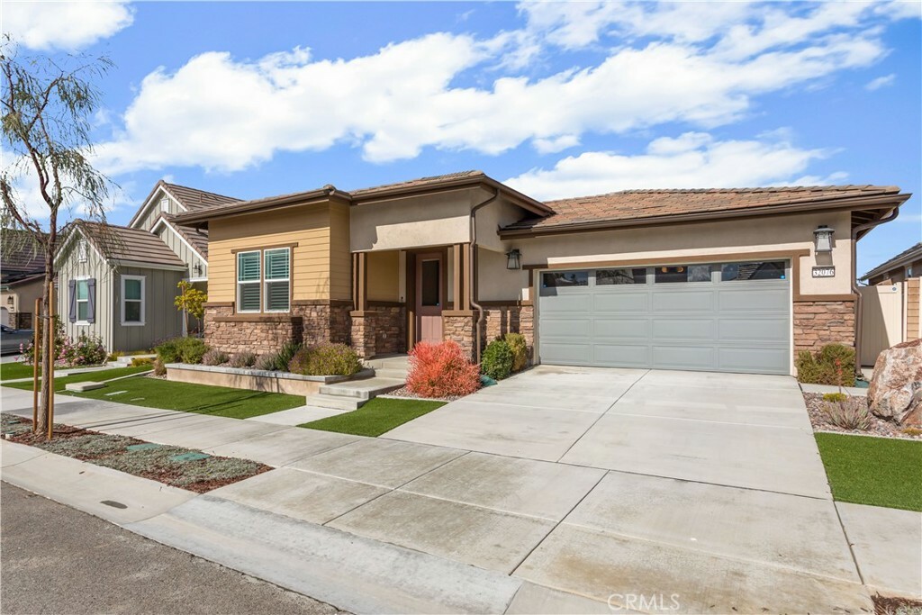 Property Photo:  32076 Sedge Way  CA 92591 