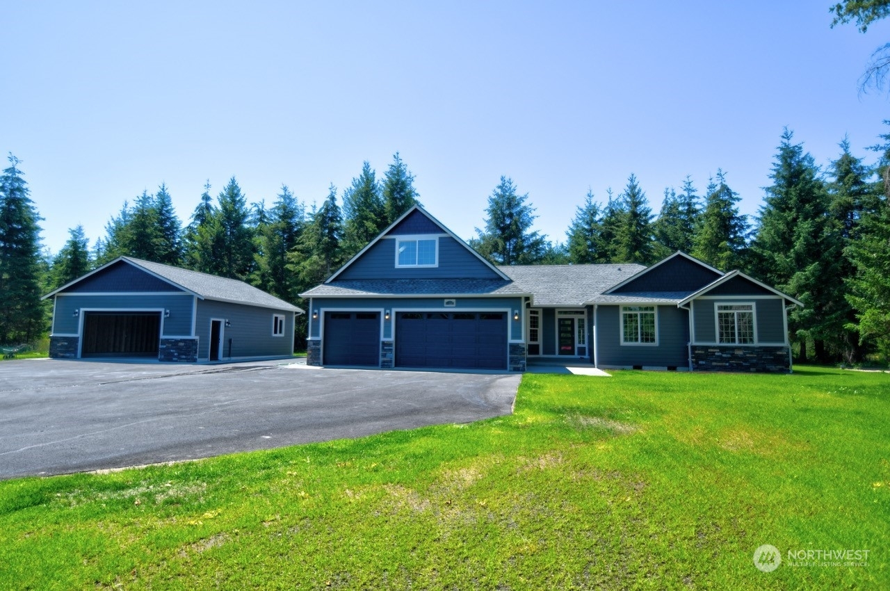 Property Photo:  11637  Elks Landing Court SE  WA 98597 