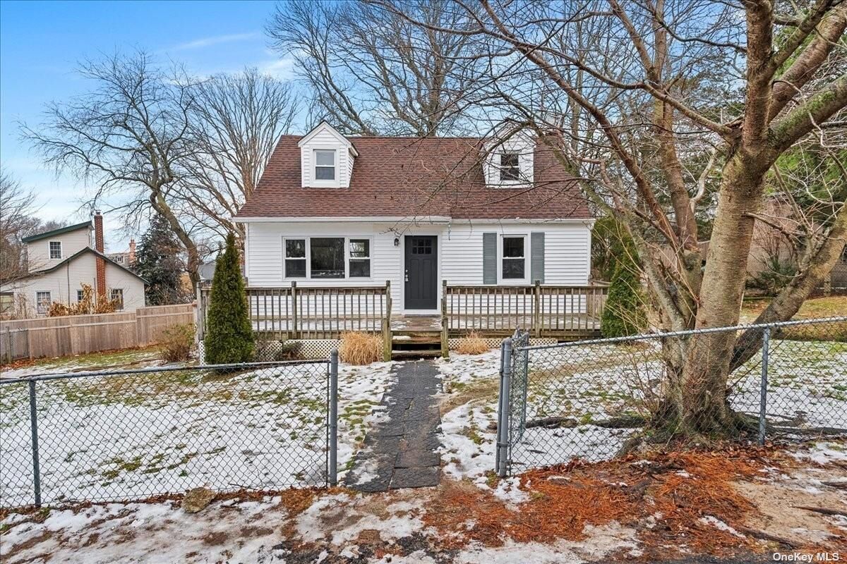 Property Photo:  19 Uranus Road  NY 11778 