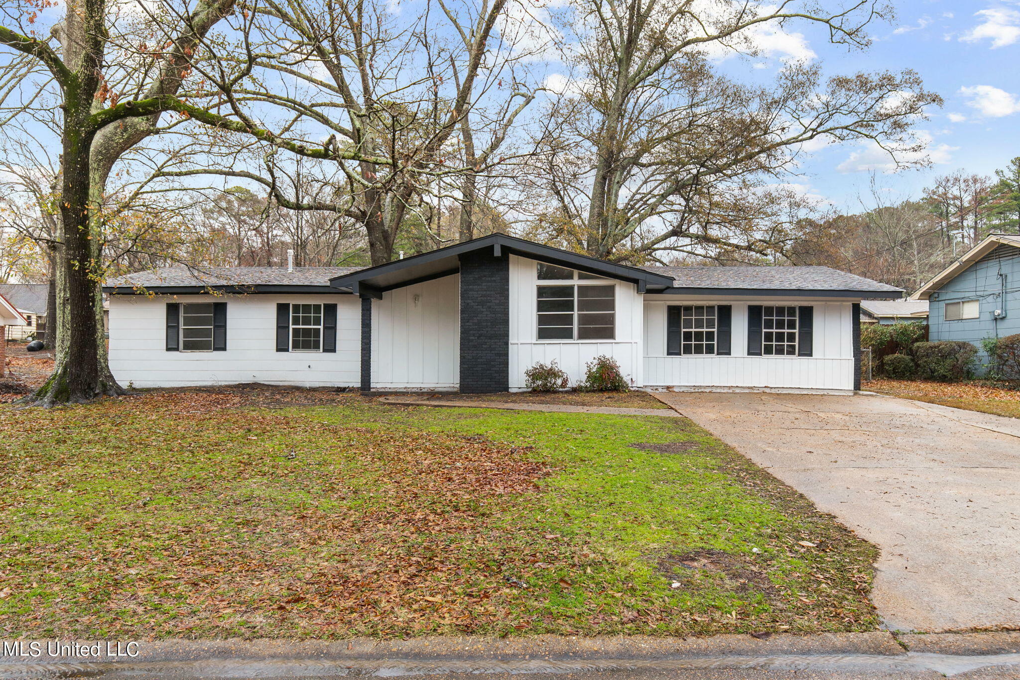 Property Photo:  224 Bermuda Drive  MS 39208 