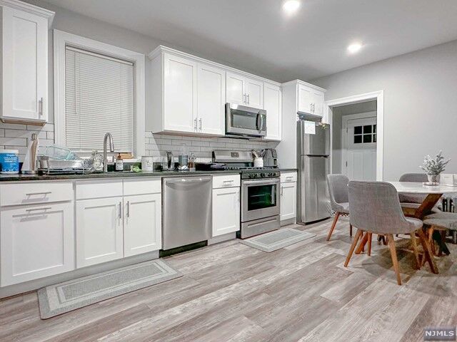 Property Photo:  361 Hoover Avenue 1st Fl.  NJ 07003 