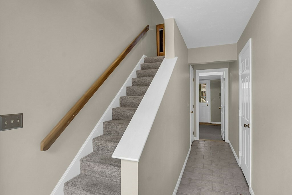 Property Photo:  142 Heritage Drive 142  MA 01876 