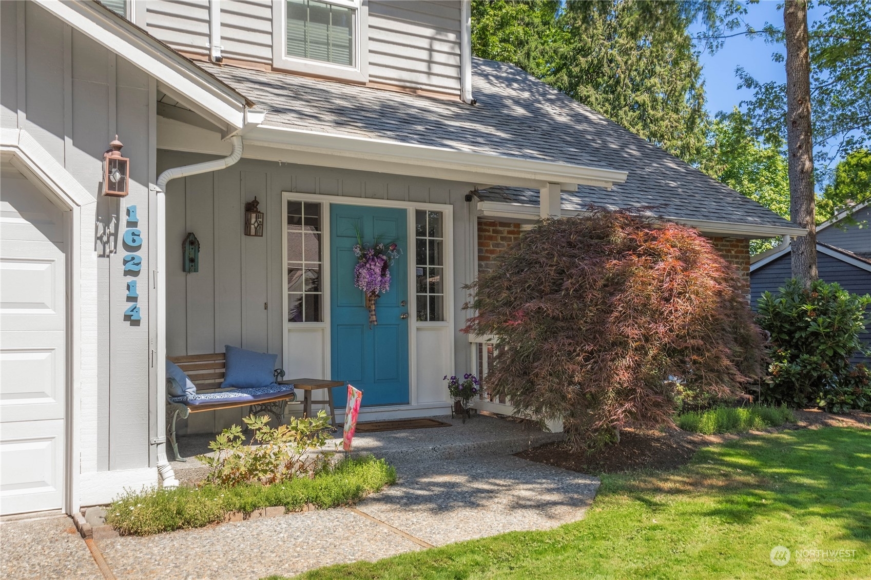 Property Photo:  16214 SE 46th Place  WA 98006 