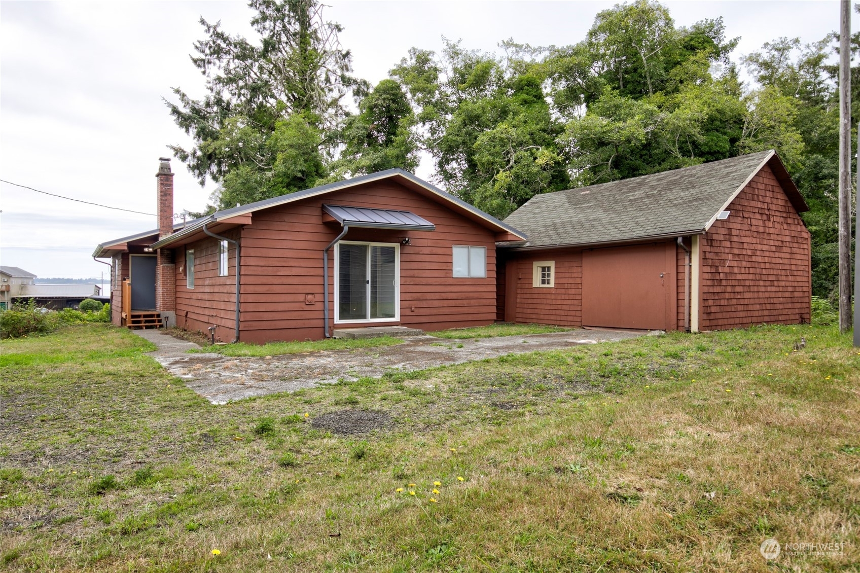 Property Photo:  2070 State Route 105  WA 98520 