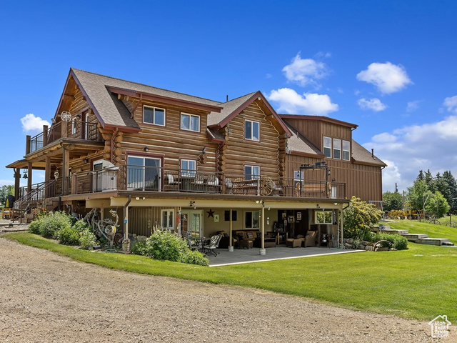 Property Photo: 7768 E 1075 N UT 84317