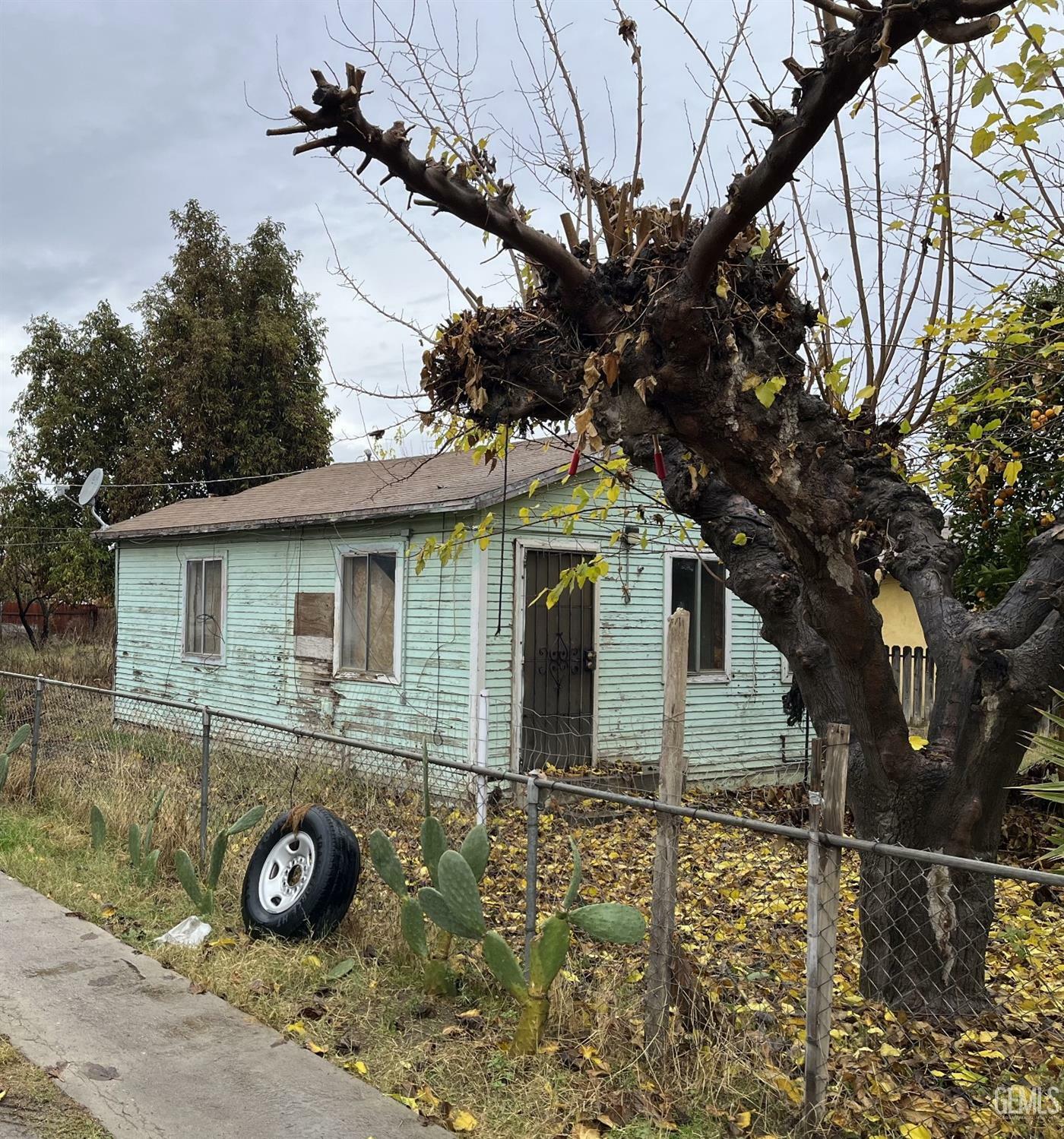 Property Photo:  10906 San Gorgonio Street  CA 93241 