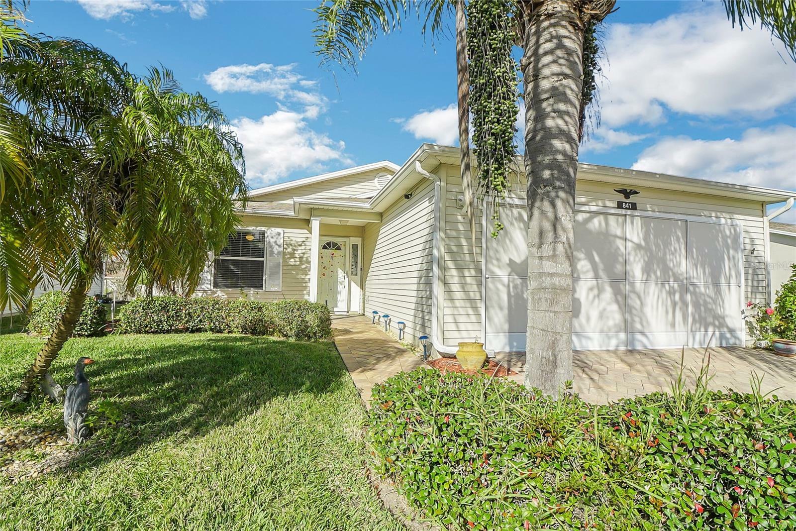 Property Photo:  841 Eagles Landing  FL 34748 