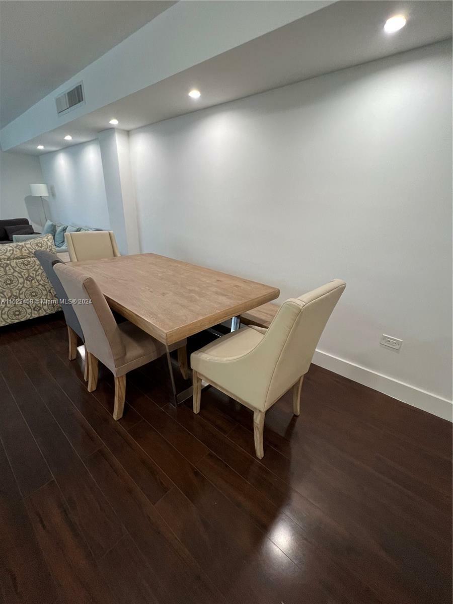 Property Photo: 825 Brickell Bay Dr 751 FL 33131