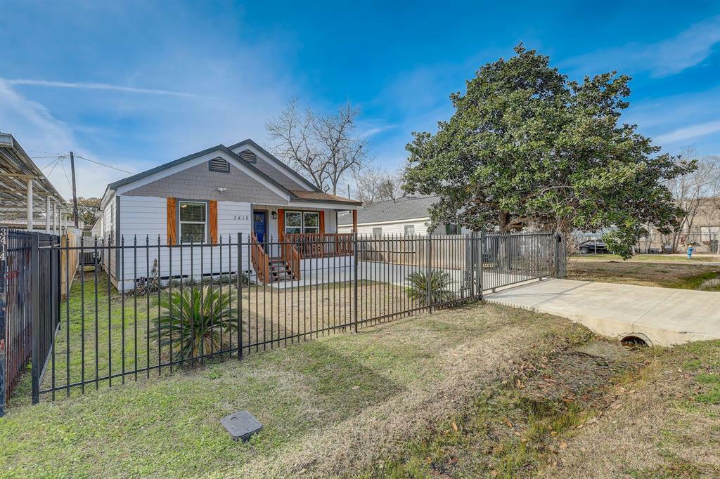 Property Photo:  3410 Mount Pleasant  TX 77021 