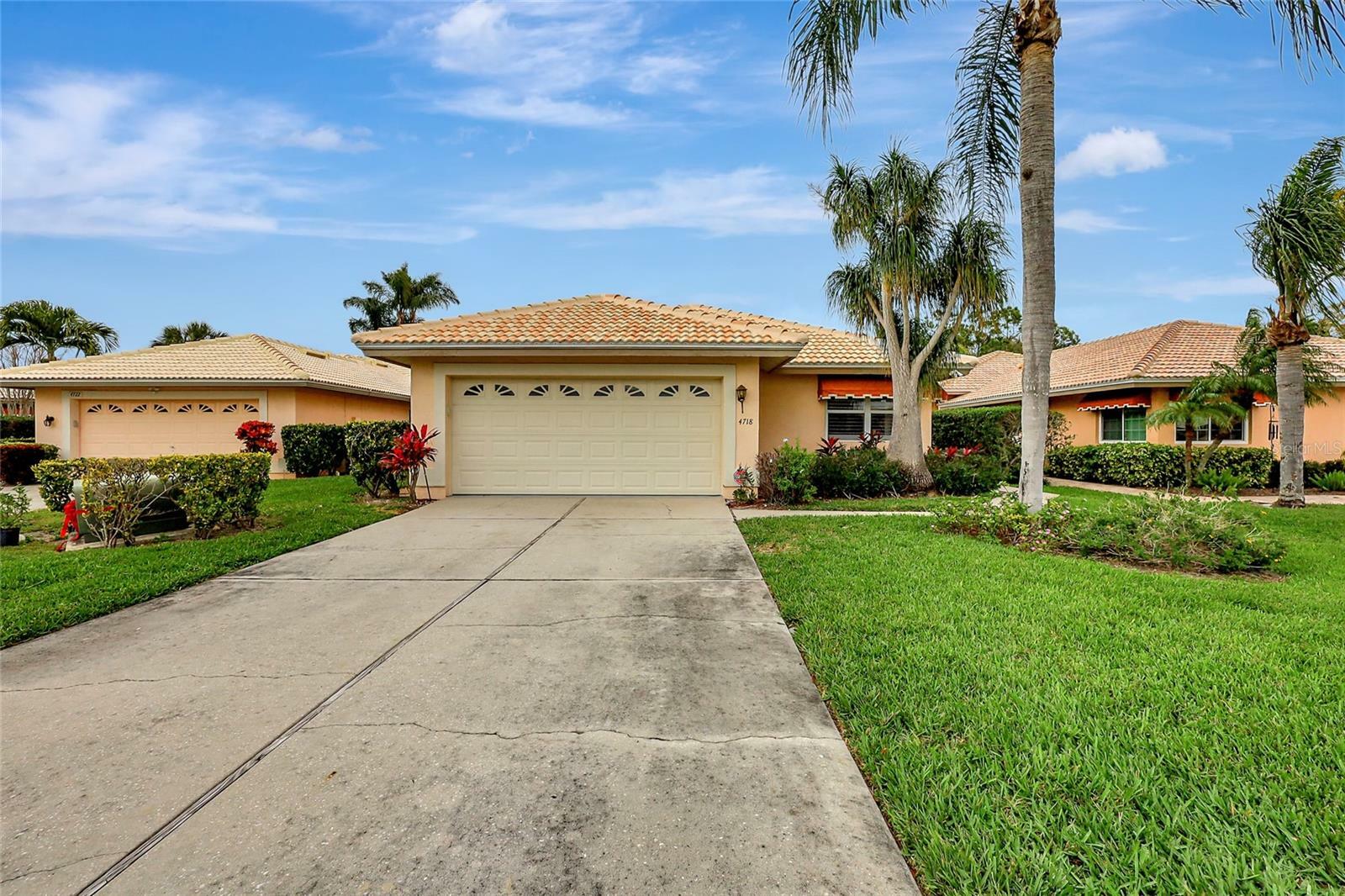 Property Photo:  4718 Dundee Drive  FL 34210 