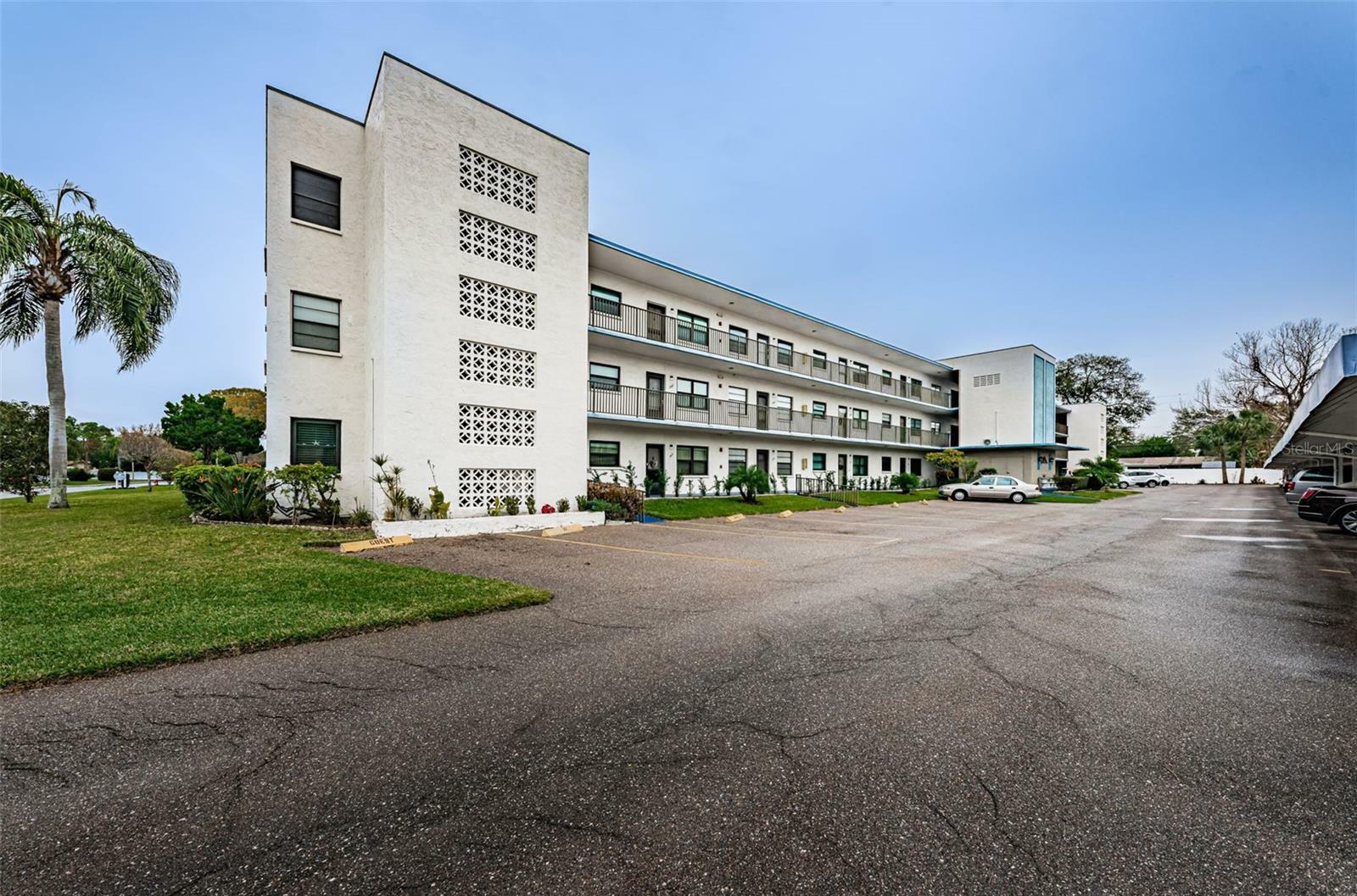 Property Photo: 5969 Terrace Park Drive N 207 FL 33709
