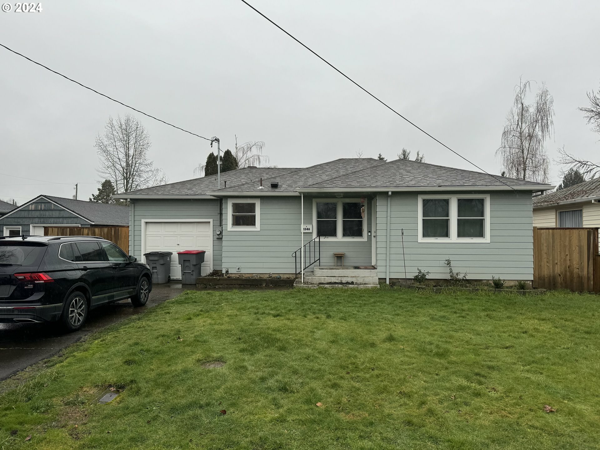 Property Photo:  1346 SW Rose Dr  OR 97128 