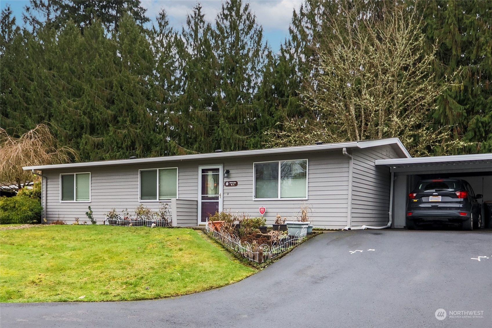 Property Photo:  3300 Carpenter Road SE 10  WA 98503 