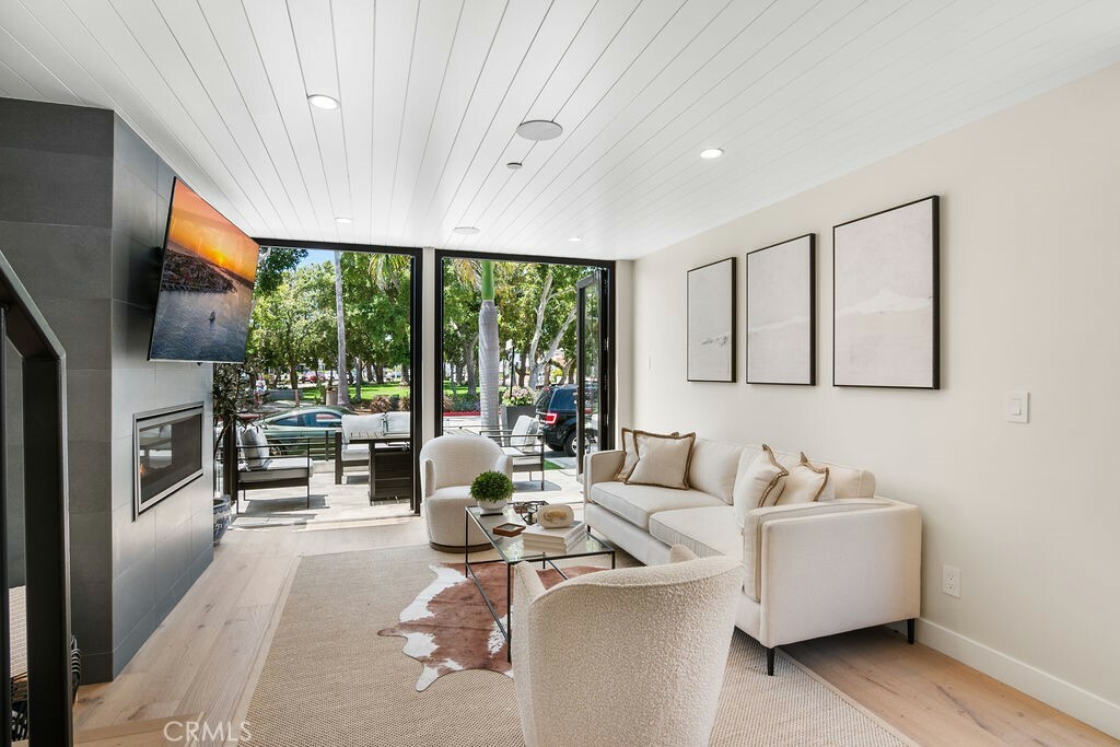 Property Photo: 326 L Street CA 92661