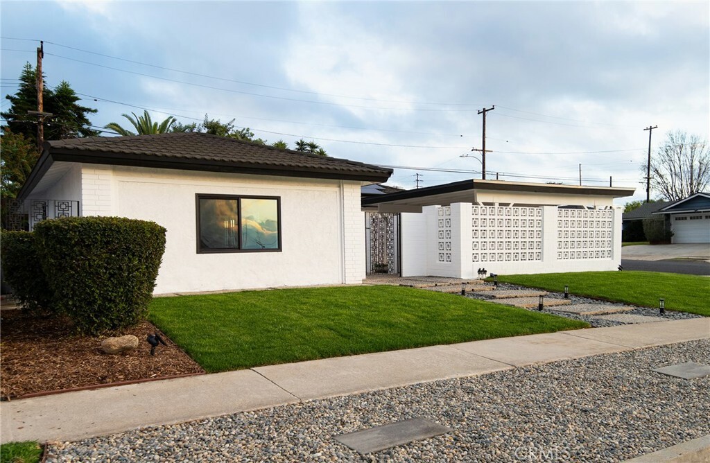 Property Photo:  11636 Tigrina Avenue  CA 90604 