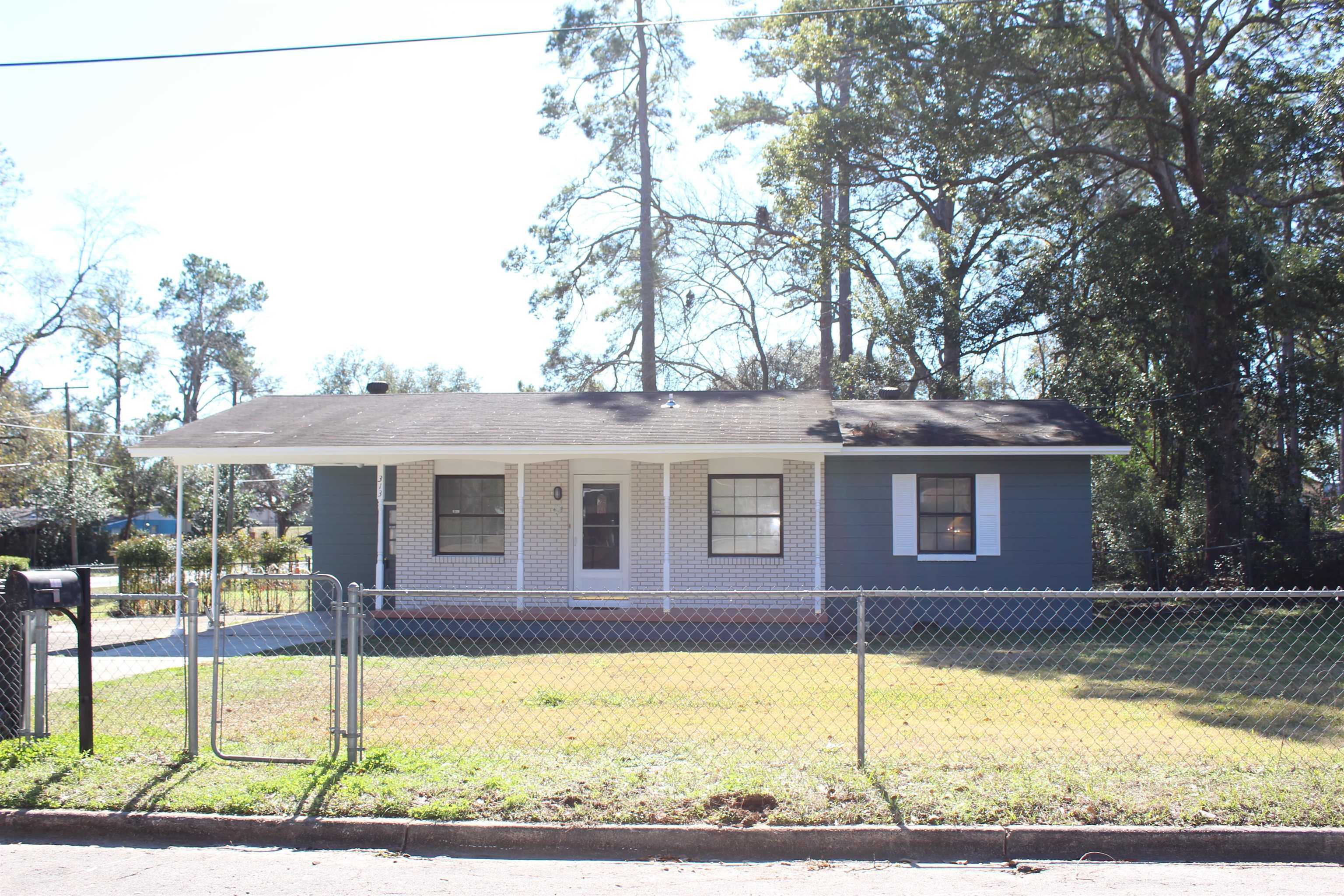 Property Photo:  313 Kux Avenue  FL 32301 