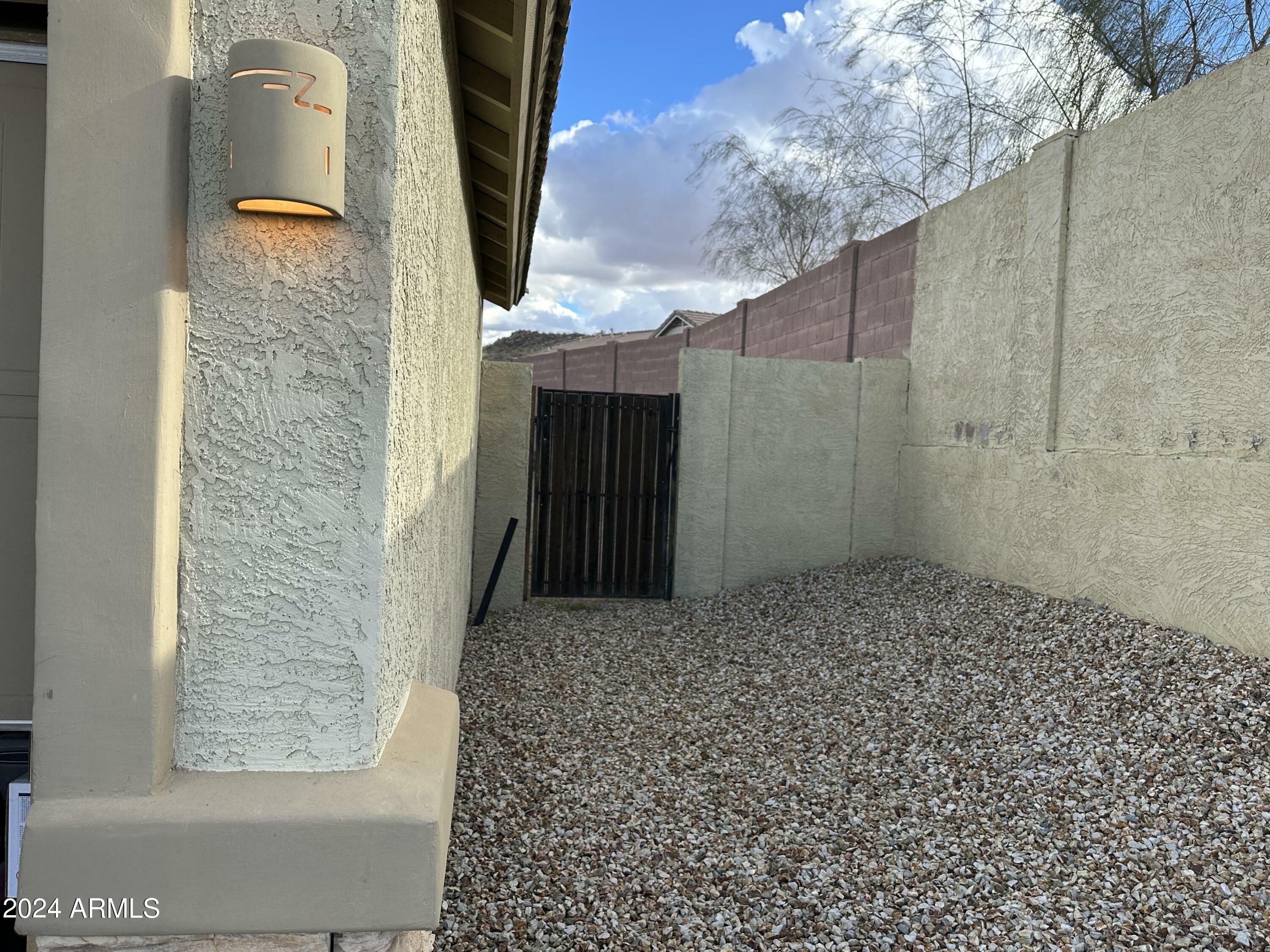 Property Photo:  11403 S Hopi Drive  AZ 85338 