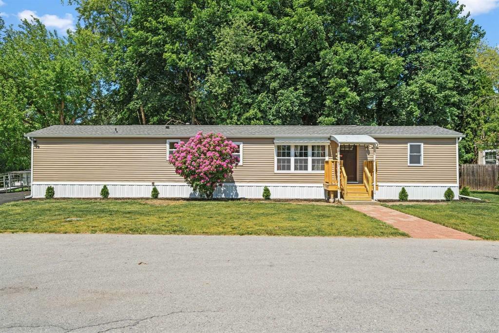 Property Photo:  100 Elm Lane  NY 12569 