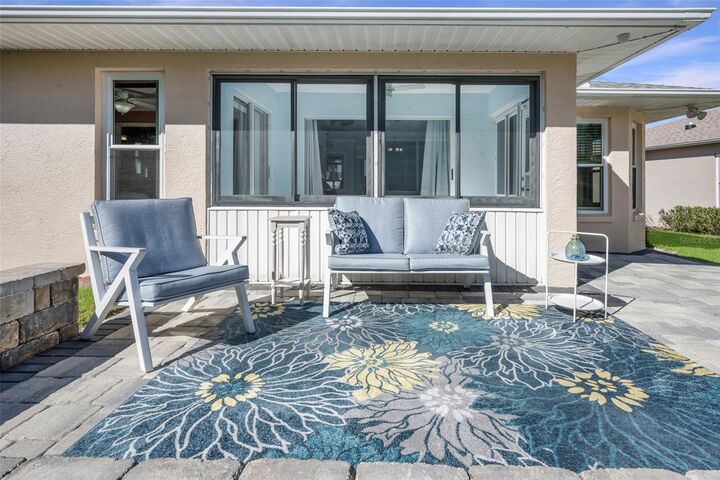 Property Photo: 6111 Silver Lakes Drive E FL 33810