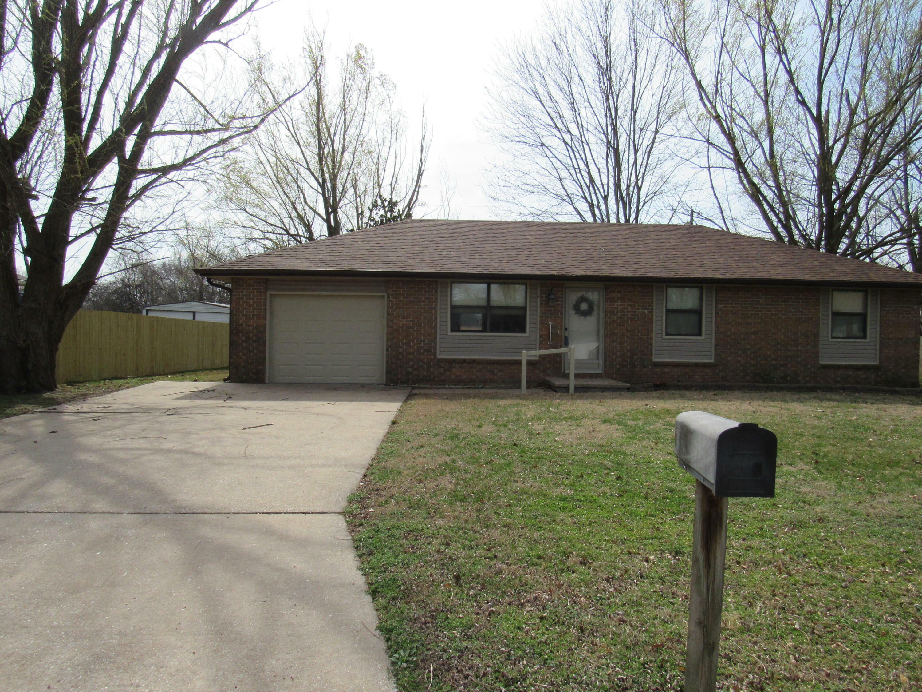 Property Photo:  210 E Berry Street  MO 65738 