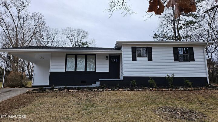 5212 Northside Drive  Knoxville TN 37912 photo