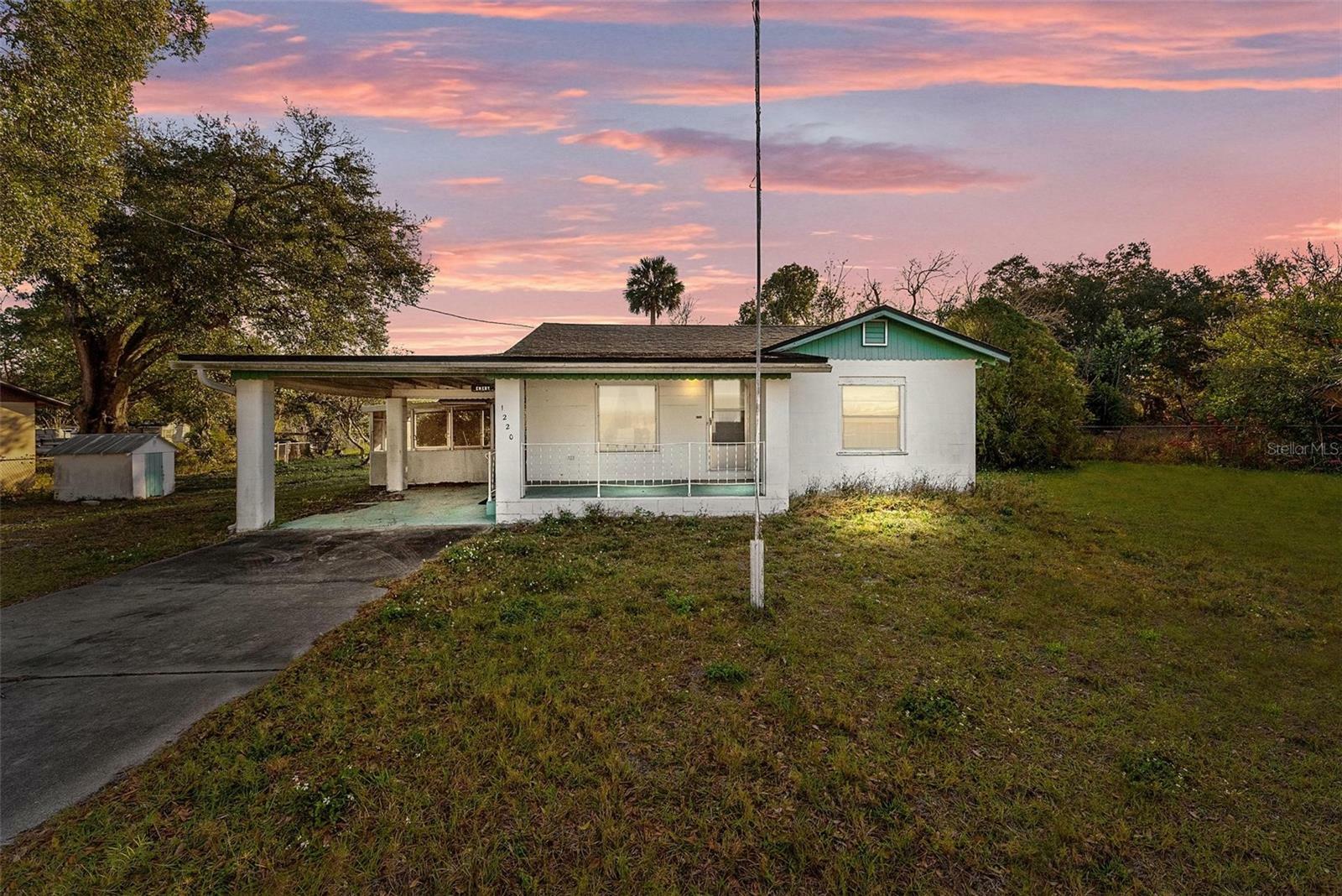 Property Photo:  1220 N Brassie Drive  FL 32708 