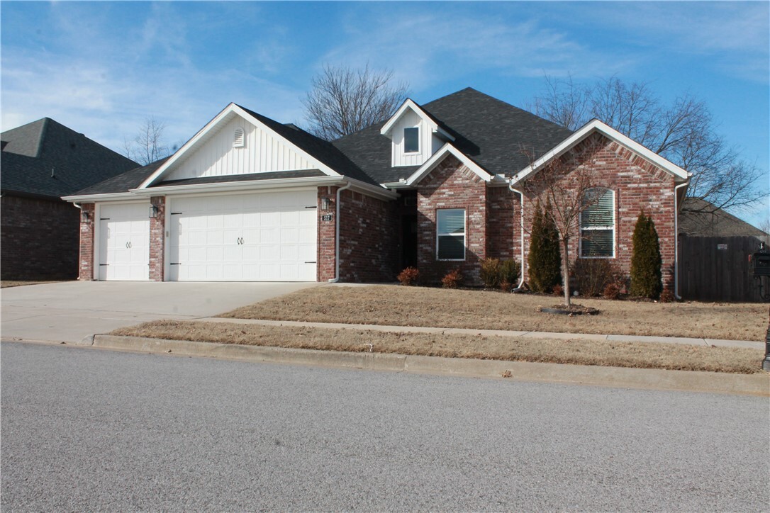 Property Photo: 517 N Sabine Pass Road AR 72704