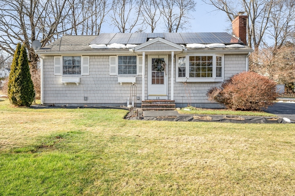 Property Photo: 14 Burnham Rd MA 01852