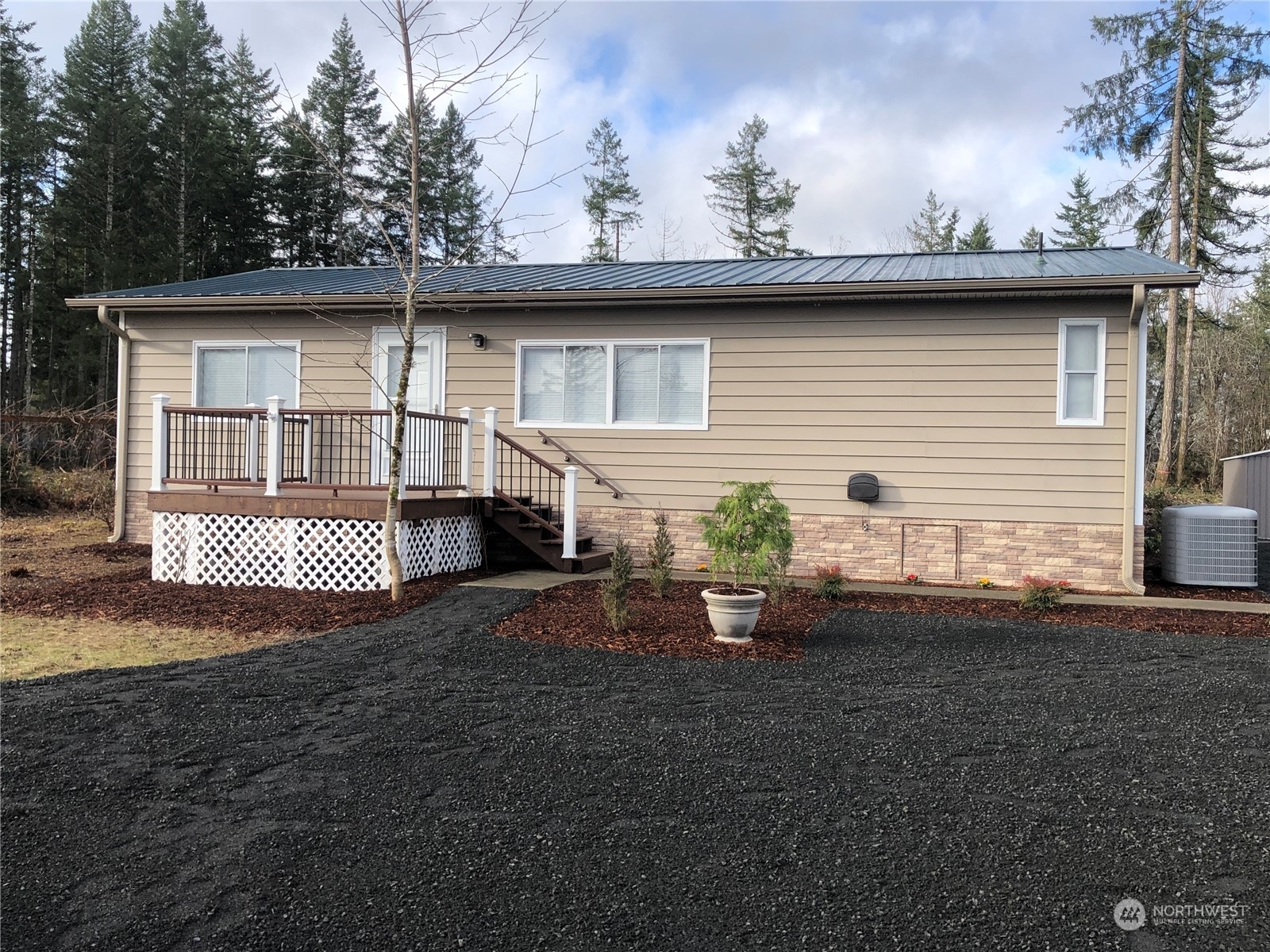 Property Photo: 320 E Lonesome Creek Road WA 98584