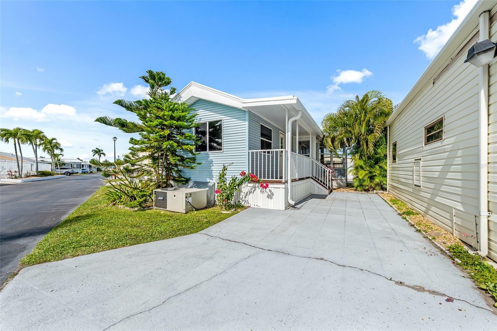 Property Photo:  11571 Slipper Shell Drive  FL 33908 