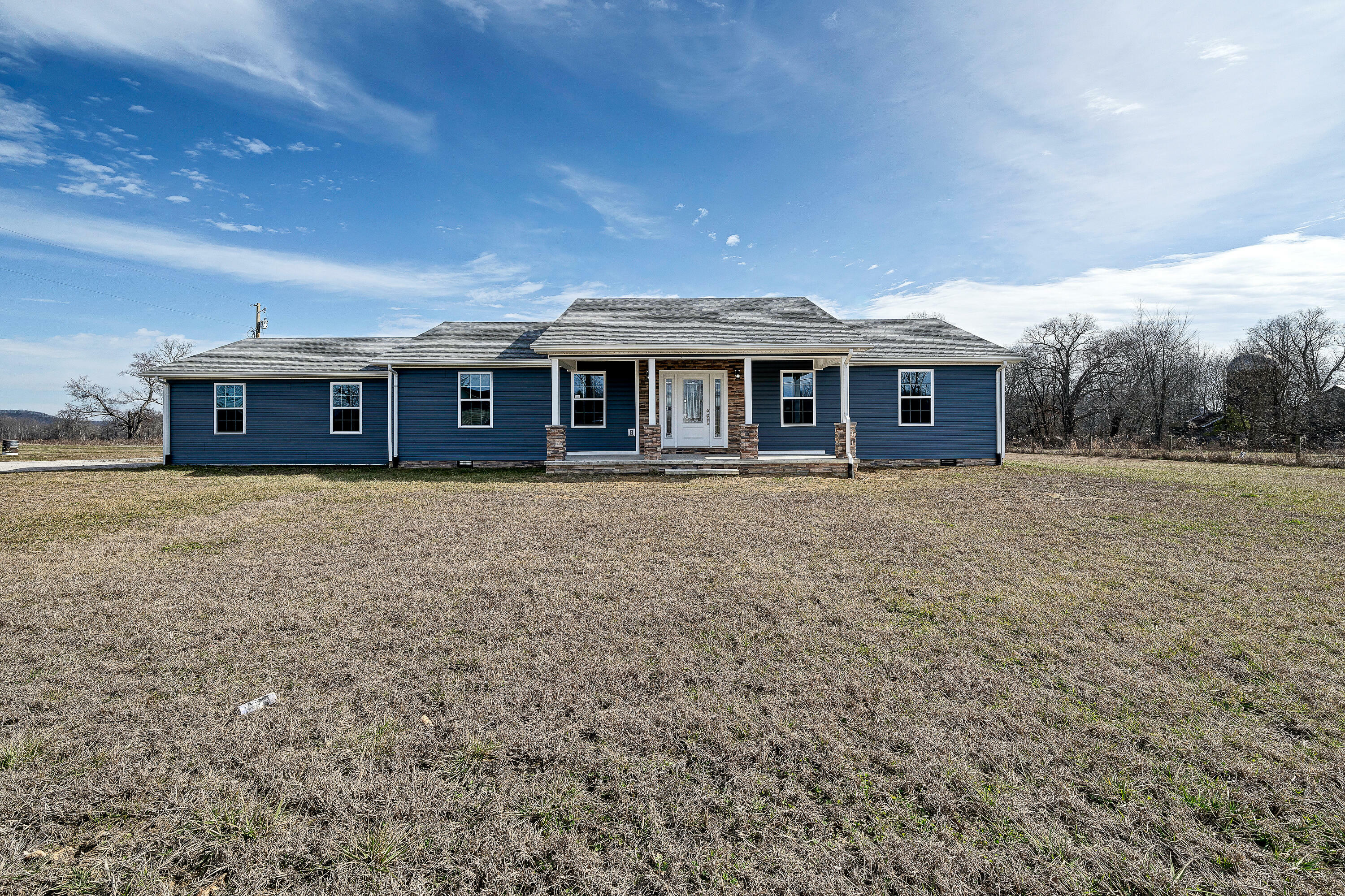 Property Photo:  25 Thomas Lane  KY 40371 