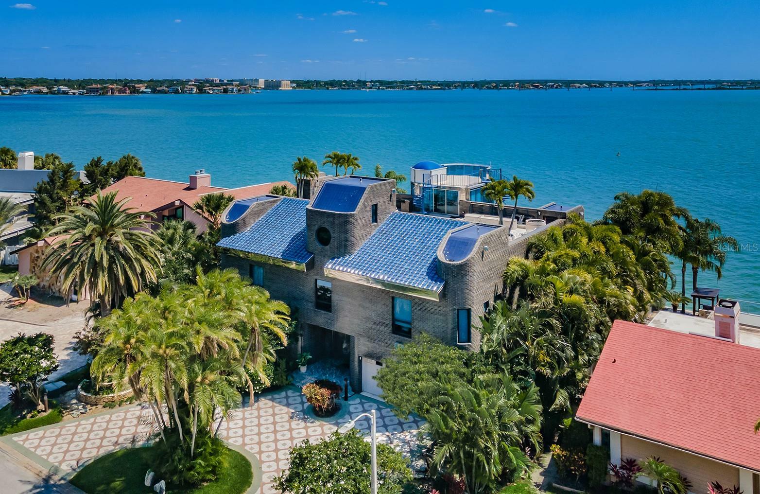 516 Belle Isle Avenue  Belleair Beach FL 33786 photo
