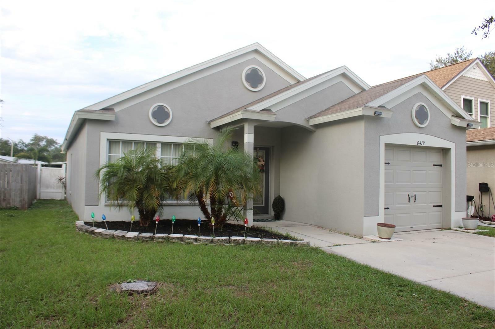 Property Photo:  10419 Lakeside Vista Drive  FL 33569 