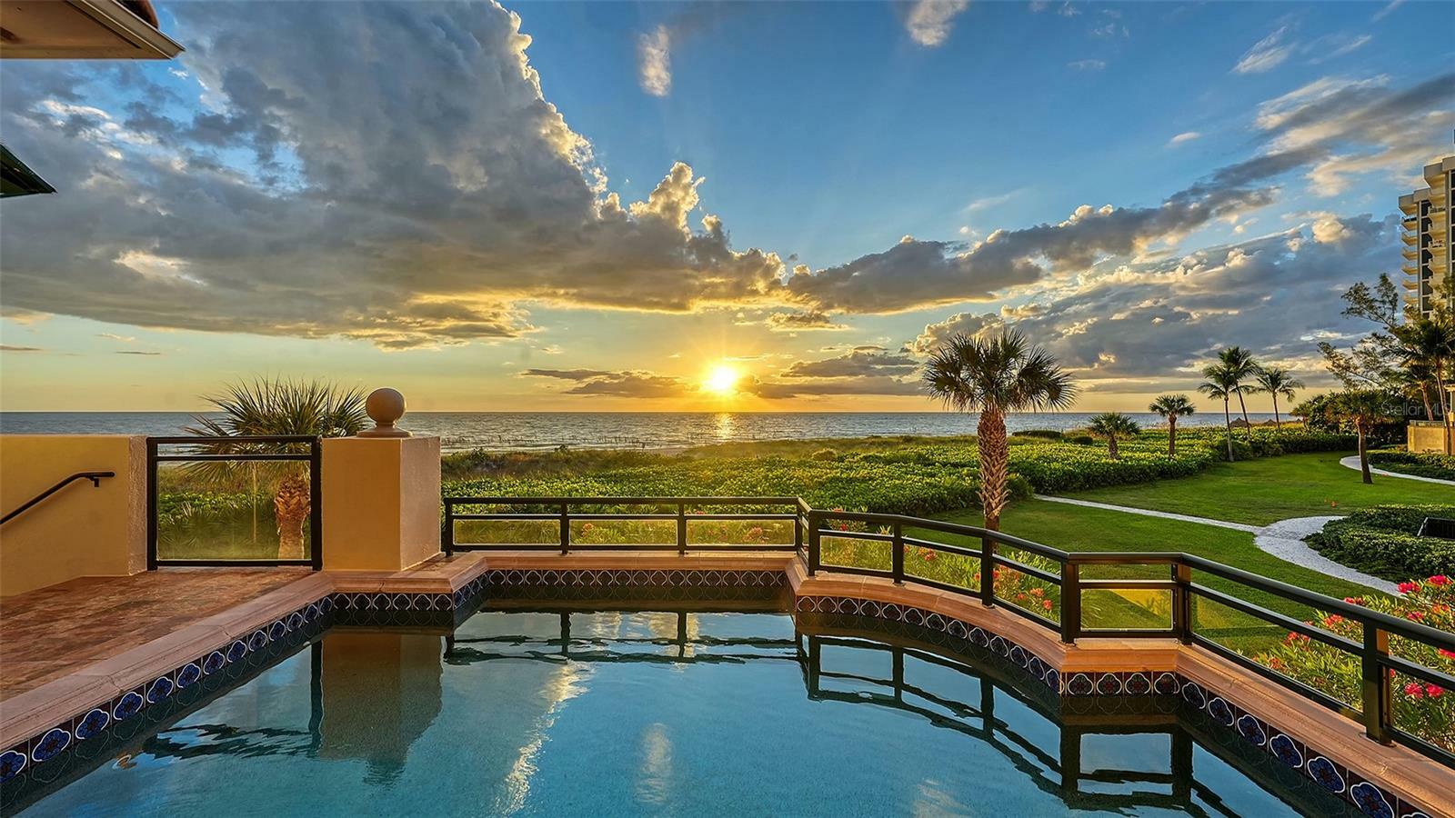 2333 Gulf Of Mexico Drive 1B1  Longboat Key FL 34228 photo