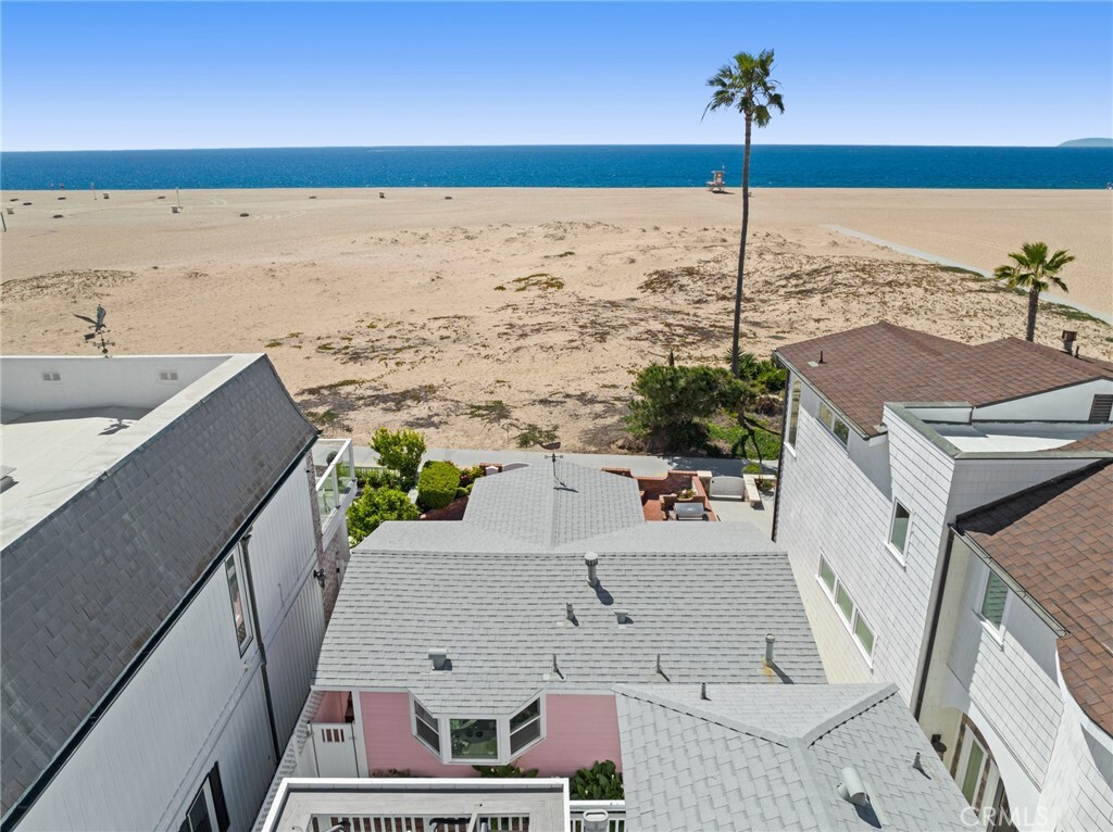 Property Photo: 306 E Oceanfront CA 92661