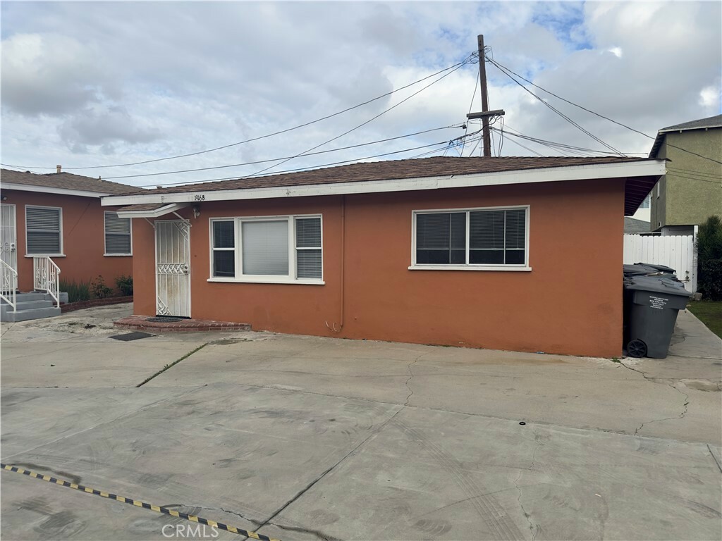 Property Photo:  1916 W 145th Street B  CA 90249 