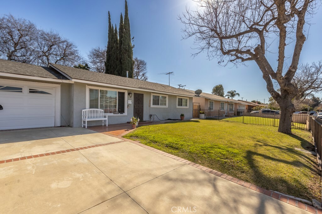 Property Photo:  2386 Camphor Place  CA 91766 