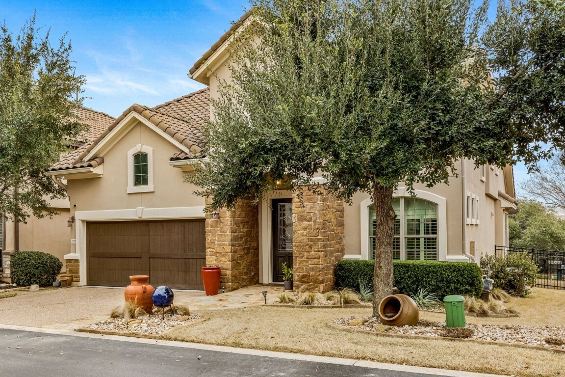 Property Photo:  2717 Old Course Drive  TX 78732 