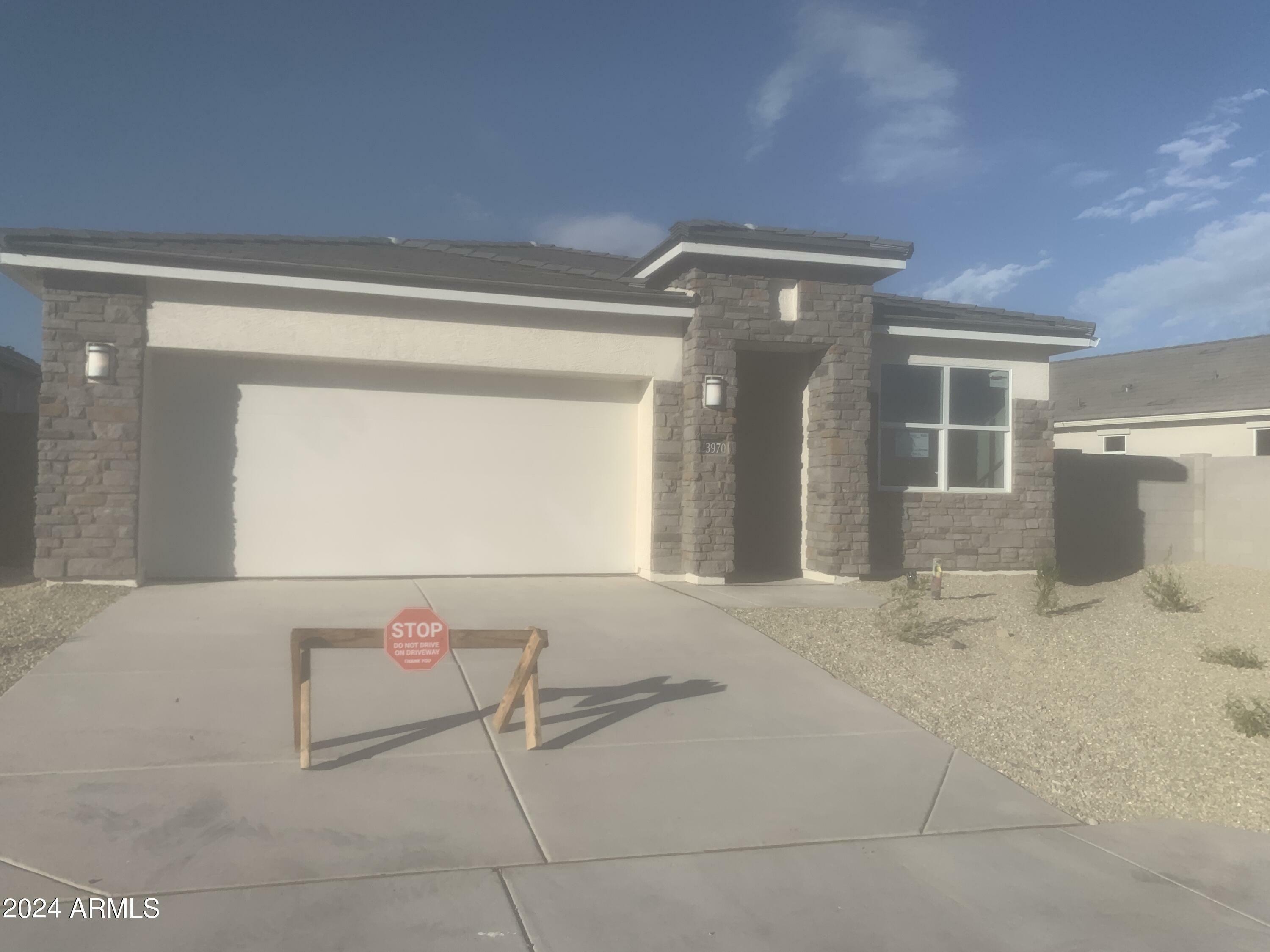 Property Photo:  24085 W Hess Avenue  AZ 85326 