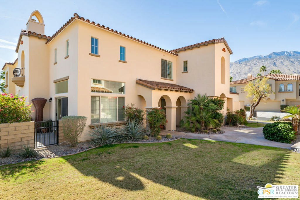 Property Photo:  324 Ameno Drive  CA 92262 