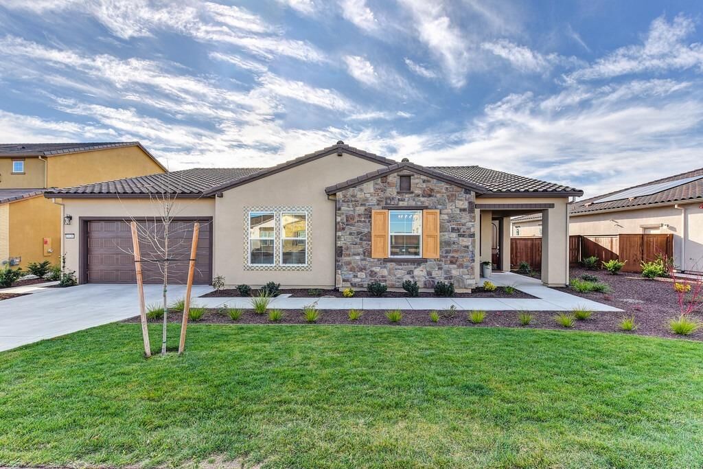 Property Photo:  1028 Trapani Lane  CA 95762 