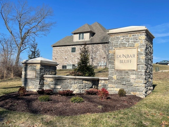 Property Photo: 818 Shady Bluff Trl TN 37043