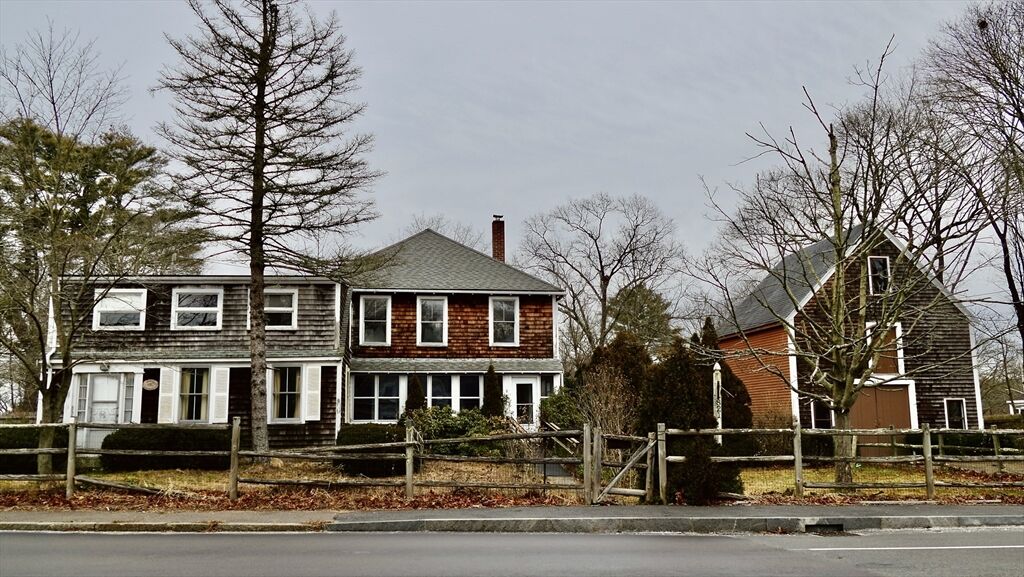 Property Photo:  821 Union St  MA 02370 