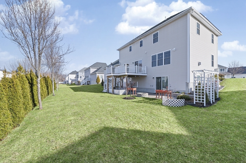Property Photo:  13 Watson Ln  MA 01801 